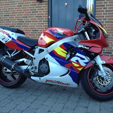 Honda CBR 900 RR
