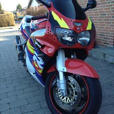Honda CBR 900 RR