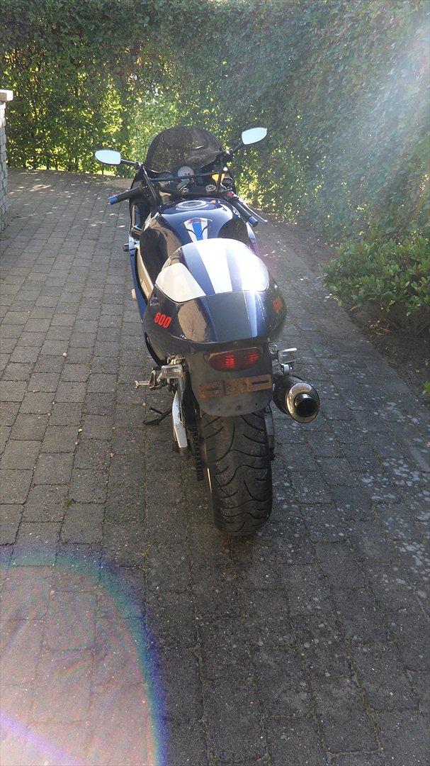 Suzuki GSX 600R billede 13