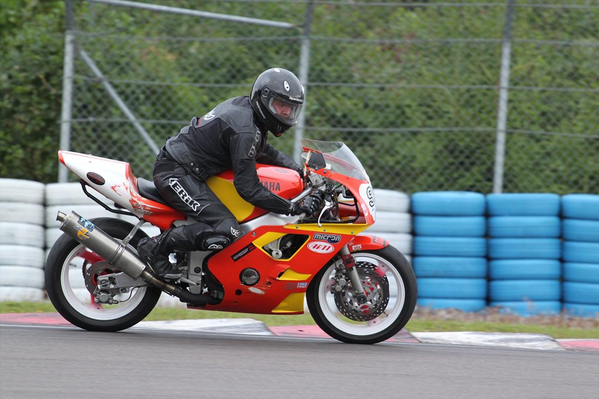 Yamaha FZR 400 (*SOLGT) billede 7