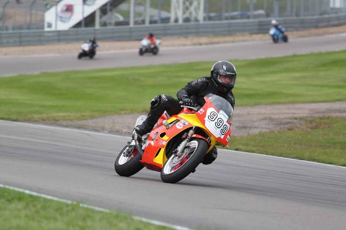 Yamaha FZR 400 (*SOLGT) billede 8