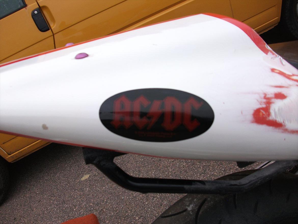 Yamaha FZR 400 (*SOLGT) billede 9