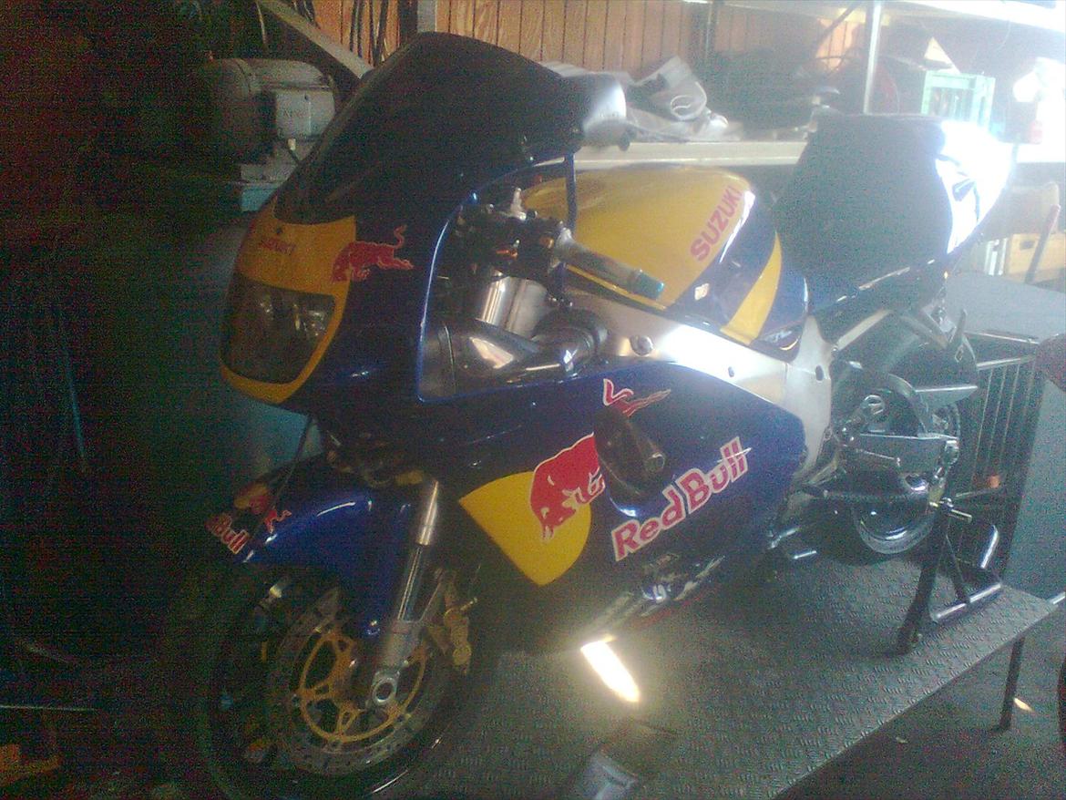 Suzuki GSXR 750 srad (tdl.600) billede 1