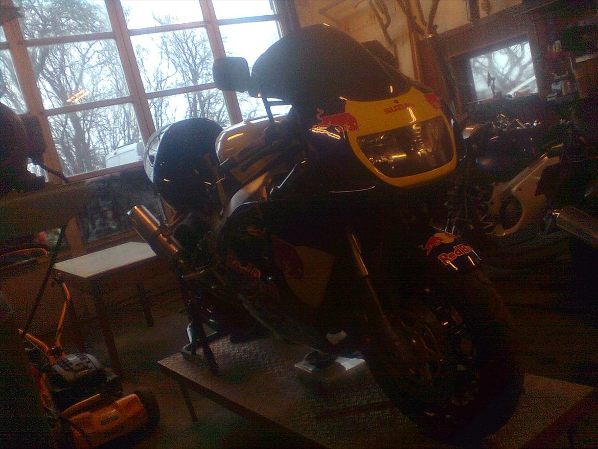 Suzuki GSXR 750 srad (tdl.600) billede 4
