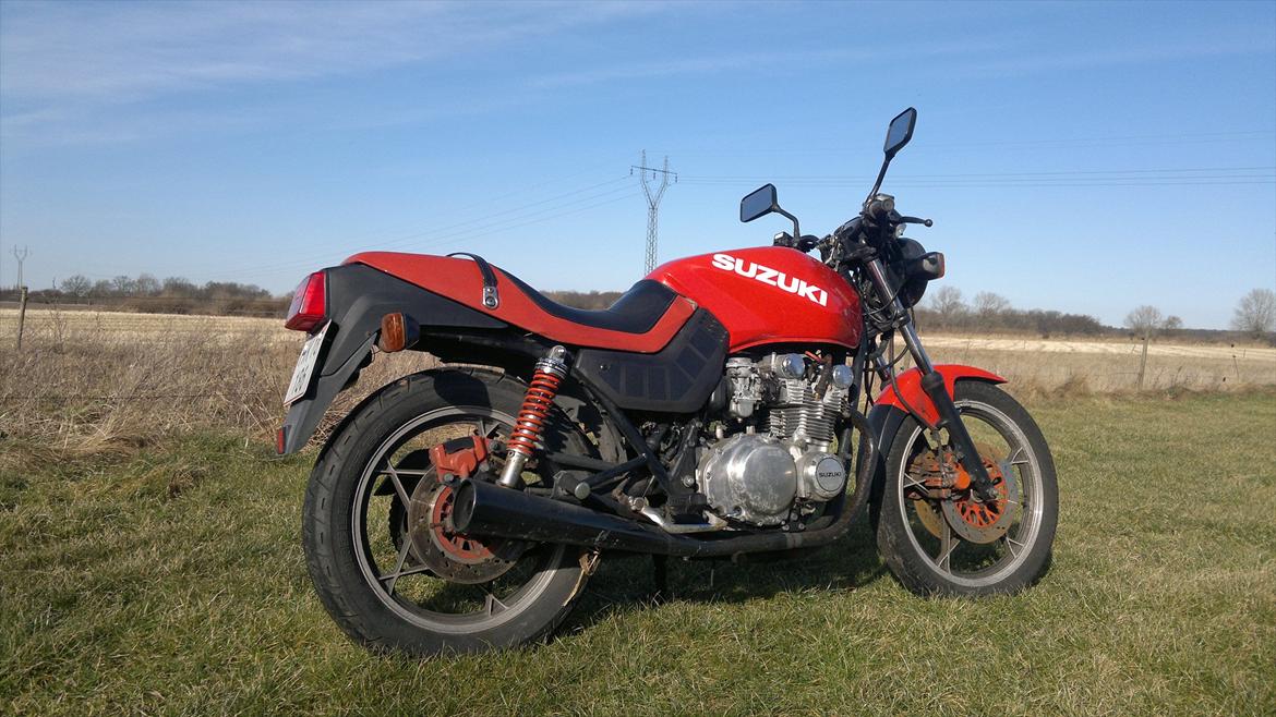Suzuki GS 550M kantana *SOLGT* billede 1