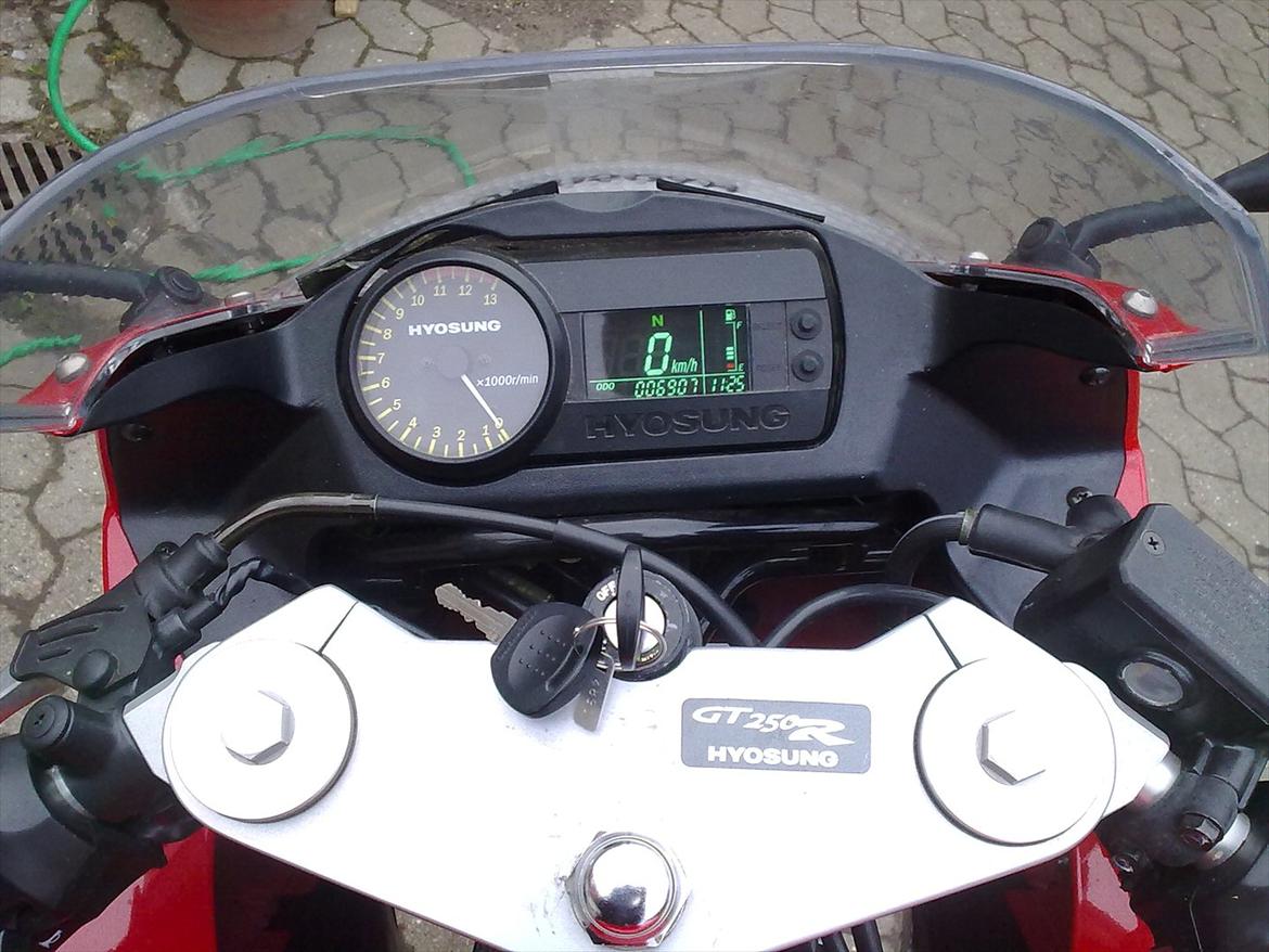 Hyosung gt 250 r  billede 3