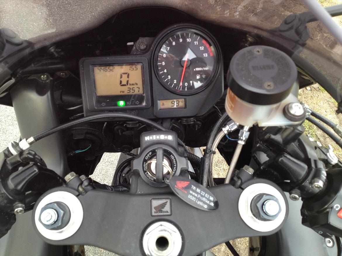 Honda CBR900RR billede 4