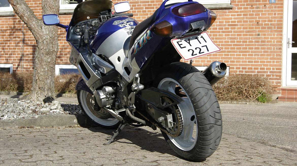 Kawasaki zzr600 (zx6e) billede 5