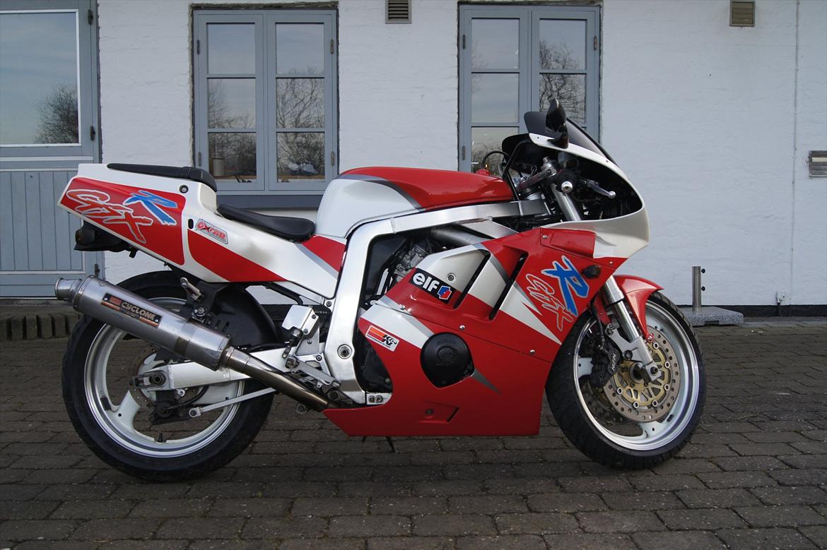 Suzuki GSXR 400 billede 1