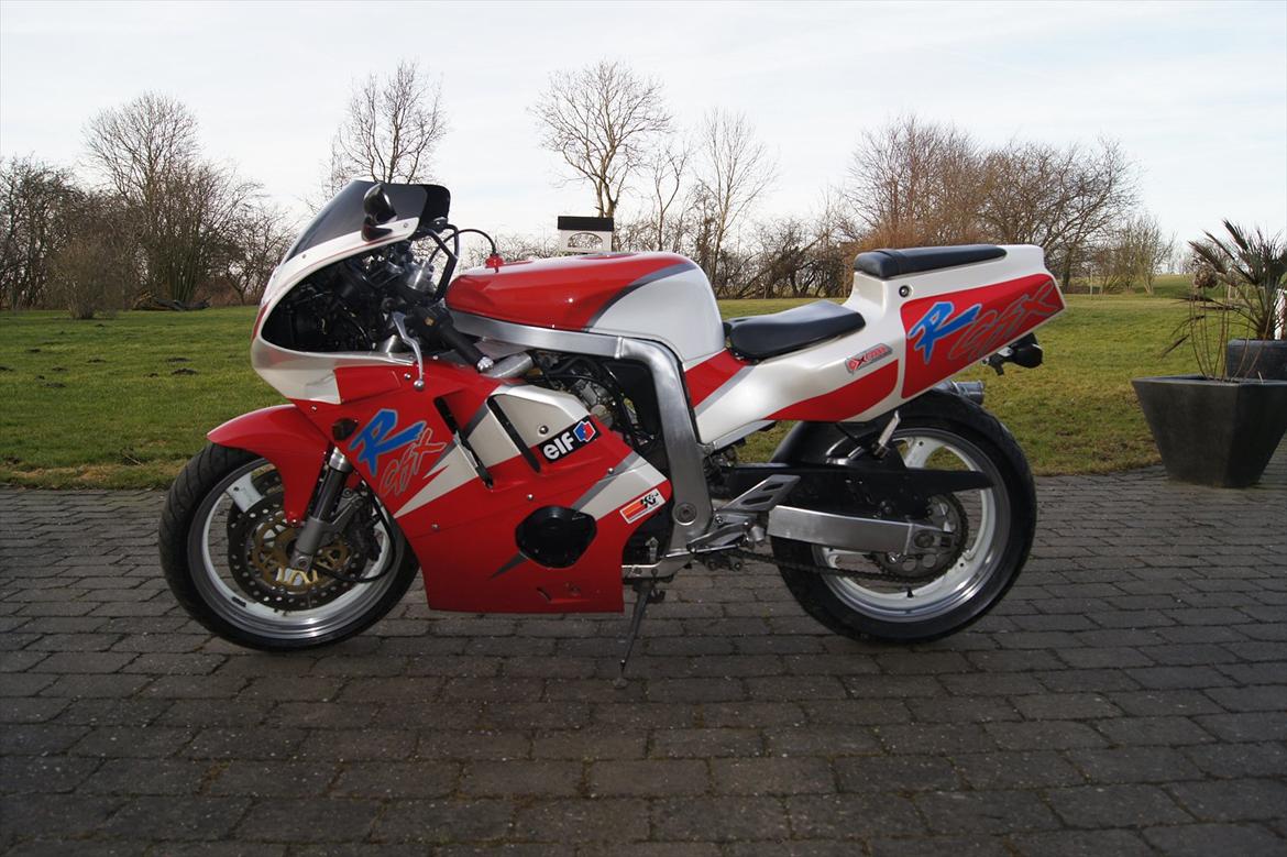Suzuki GSXR 400 billede 2