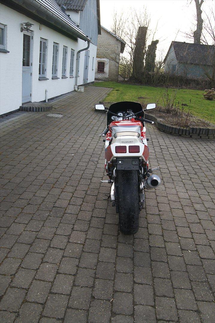 Suzuki GSXR 400 billede 5