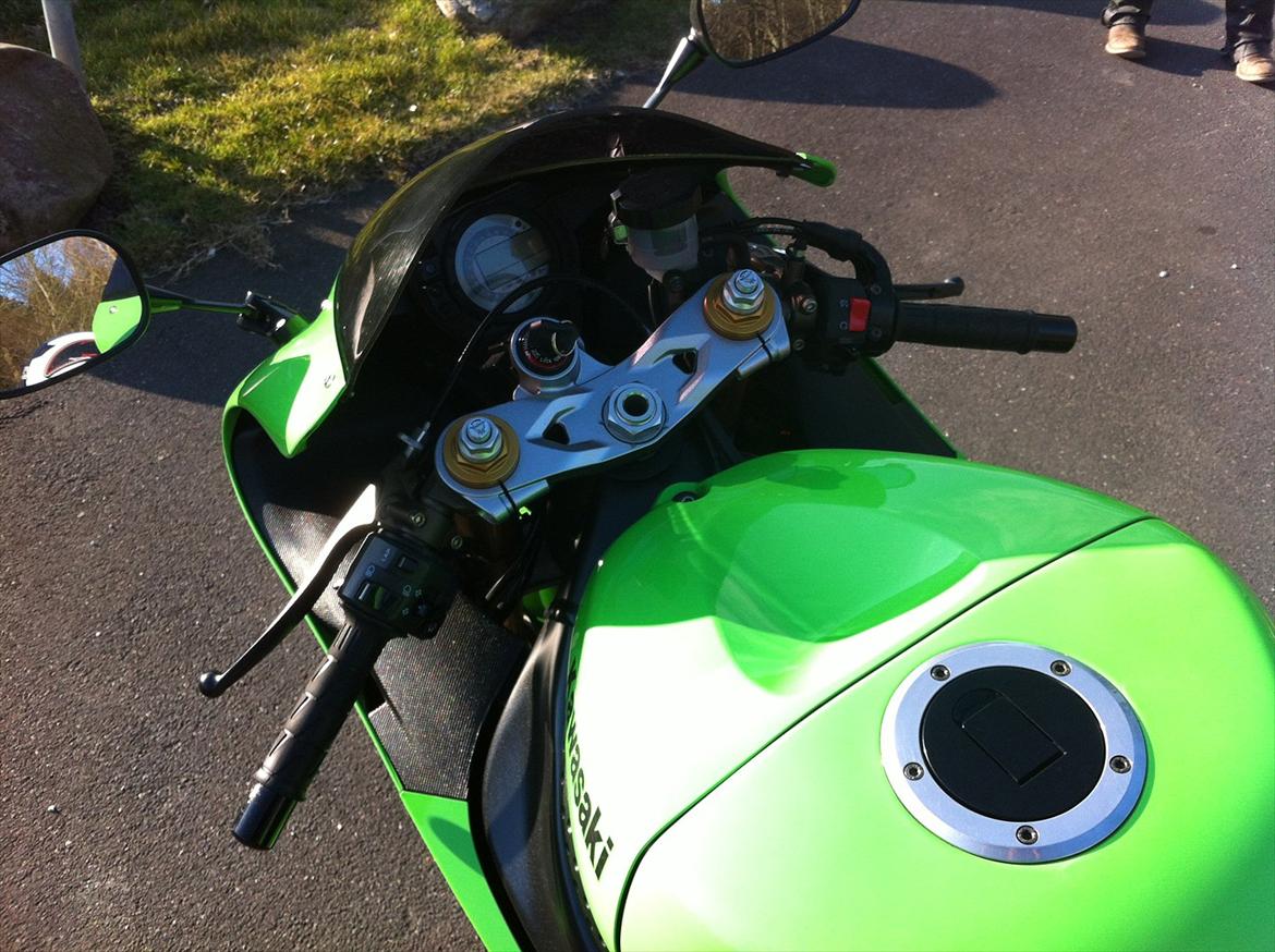 Kawasaki ZX6R billede 2