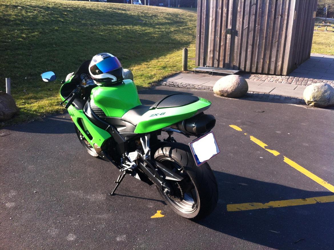 Kawasaki ZX6R billede 5