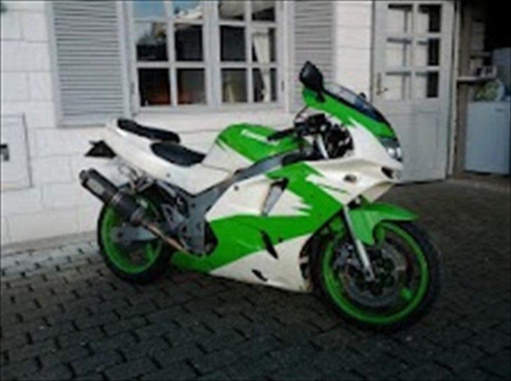 Kawasaki ZX6R billede 14