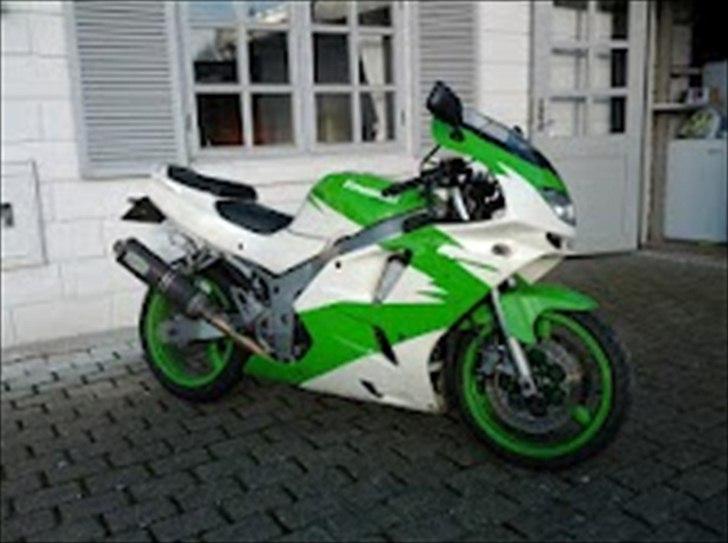 Kawasaki ZX6R billede 15