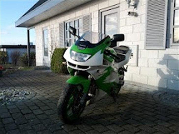Kawasaki ZX6R billede 17
