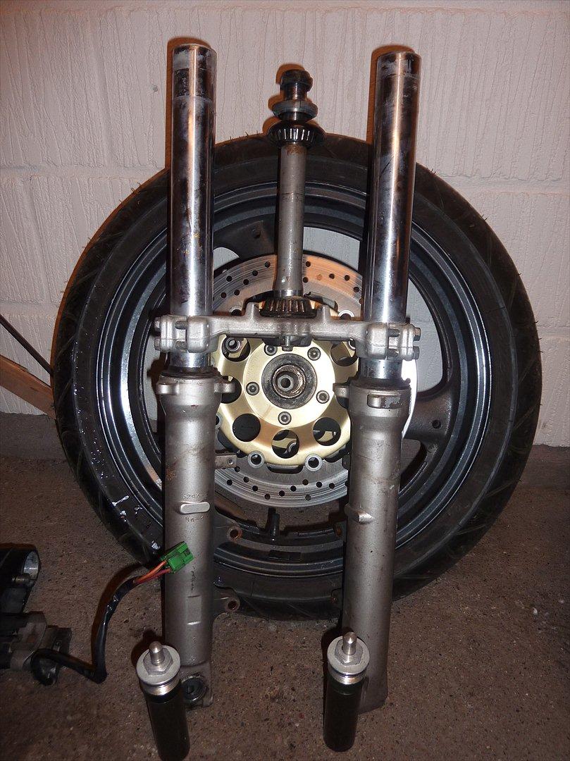 Suzuki rf 600r billede 5