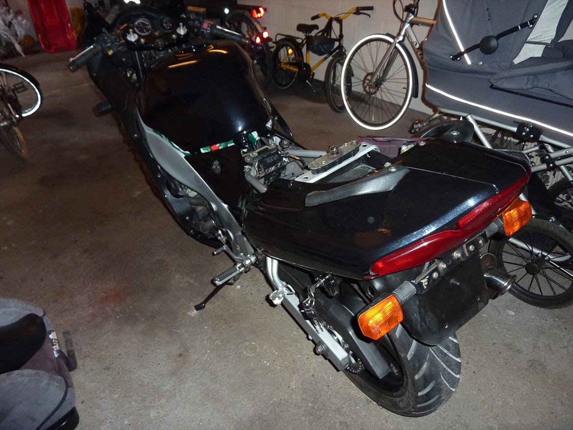 Suzuki rf 600r billede 7