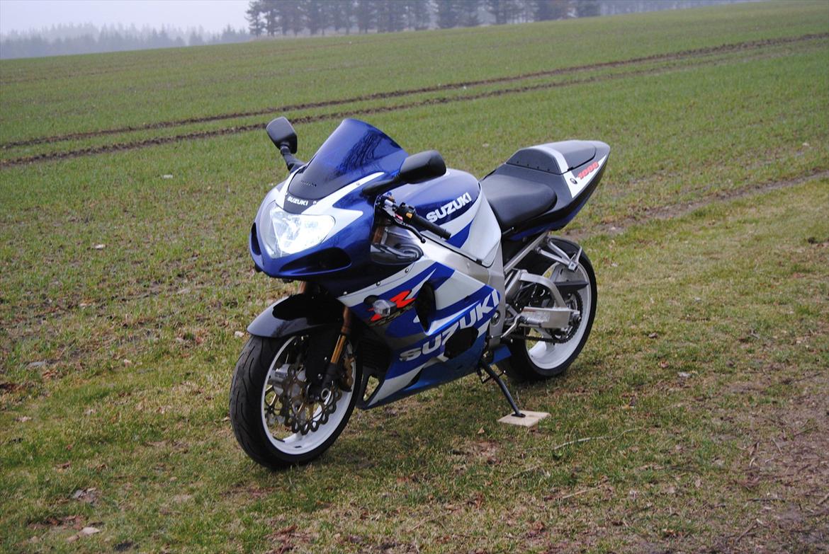 Suzuki gsxr 1000 k1