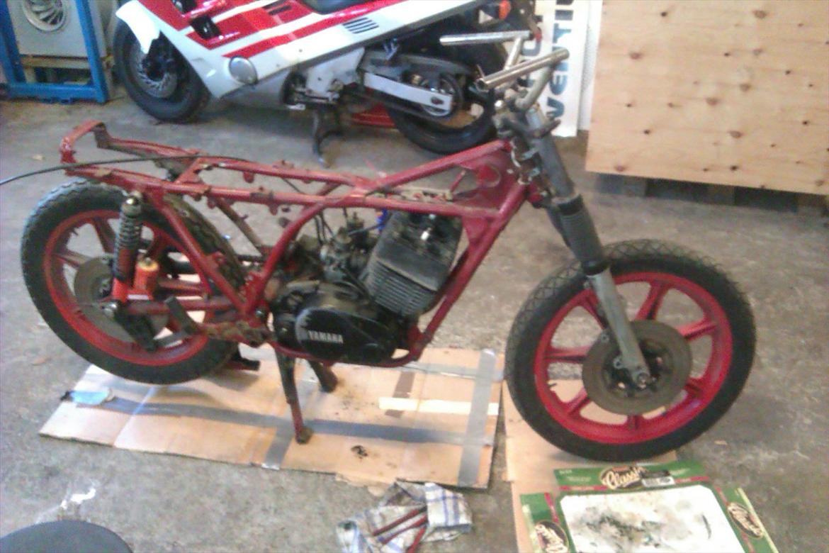 Yamaha RD 400 - Så skal motoren af.. billede 3