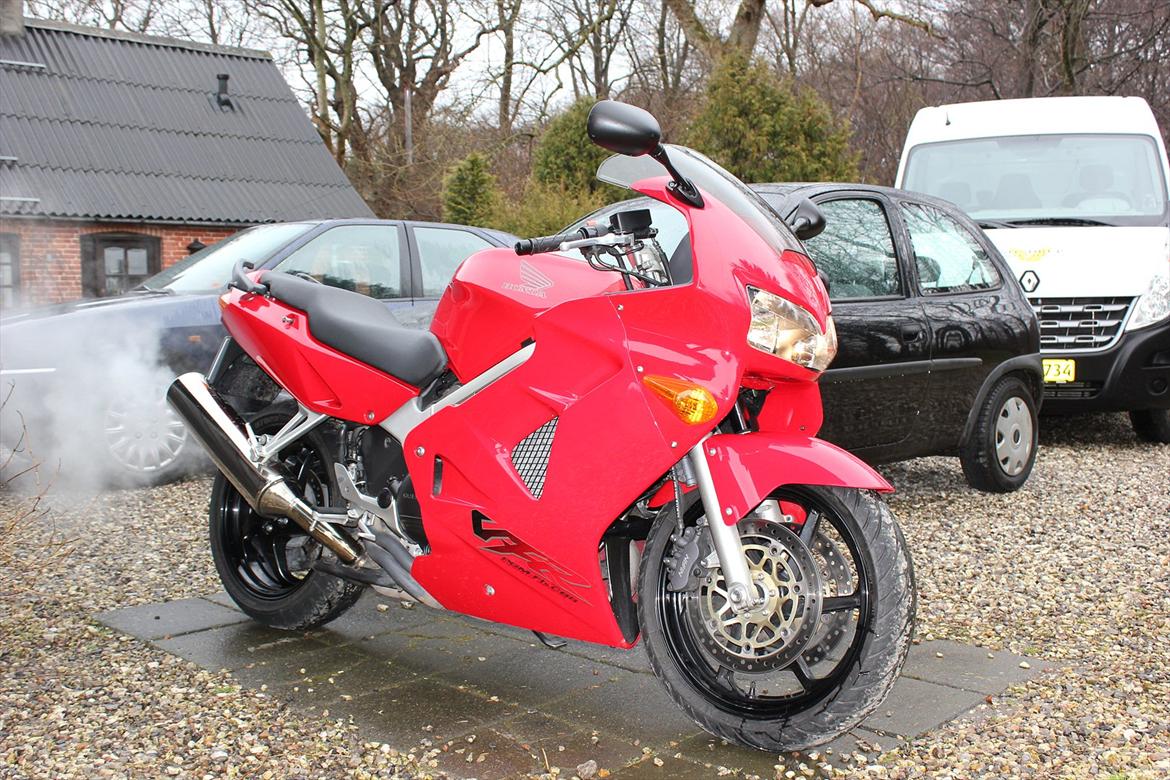 Honda VFR 800 F billede 6