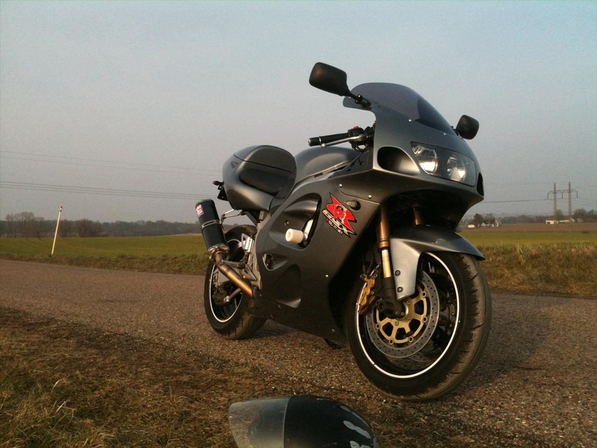 Suzuki GSXR 750 billede 3