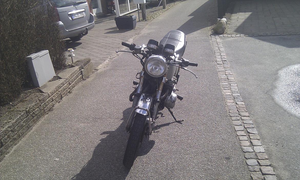 Honda cb 400 F1 billede 5