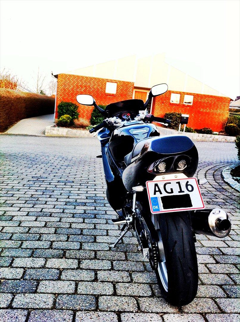 Honda CBR 600F solgt billede 2