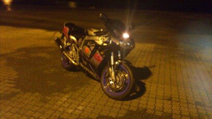 Suzuki gsxr 750 billede 6