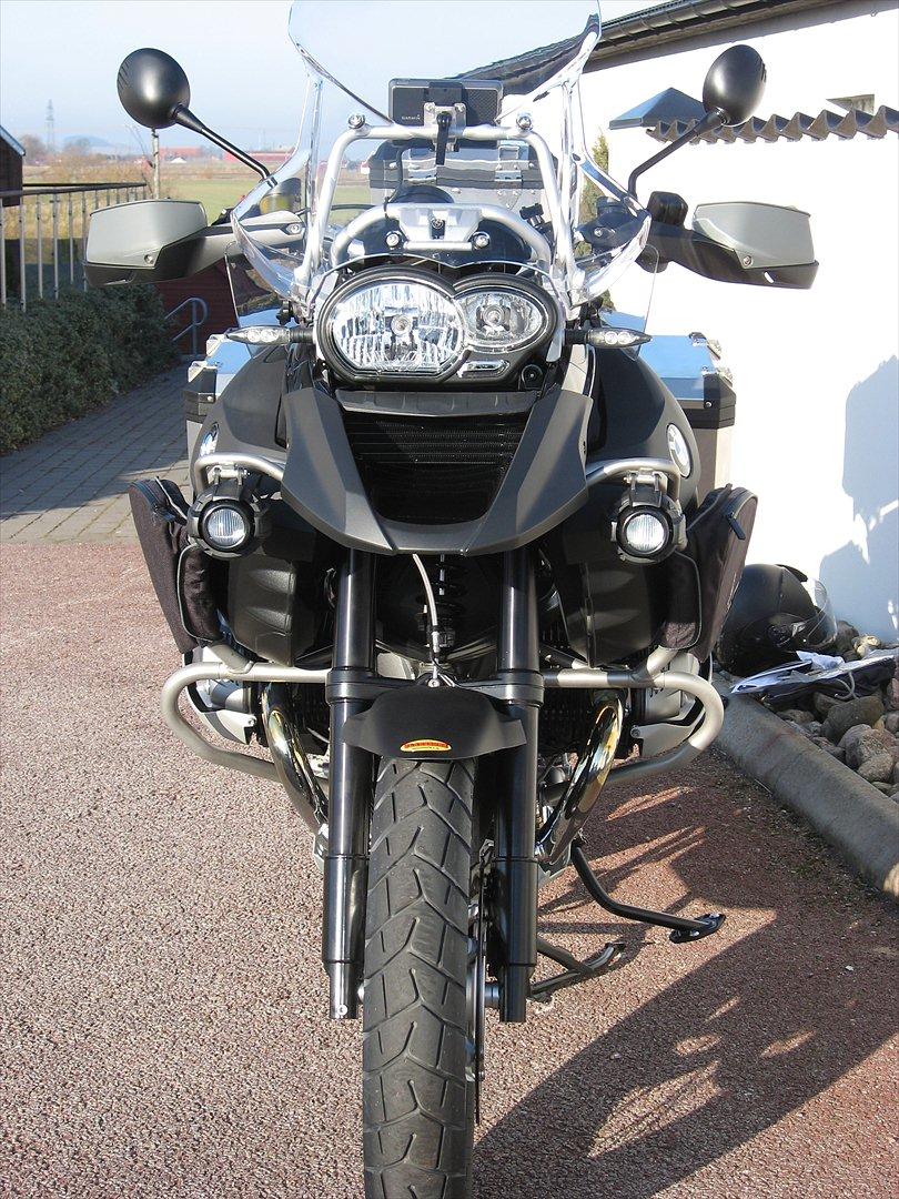 BMW R1200 GS Adventure - Ja. den er bred billede 3