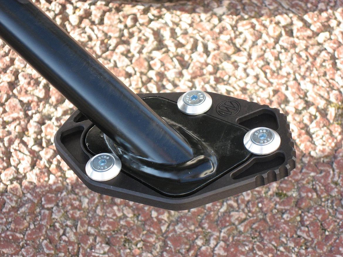 BMW R1200 GS Adventure - Hvorfor er en stor fod ikke standard? (Fra 2016 med spikes) billede 4