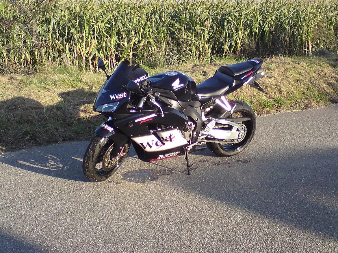 Honda CBR 1000 RR Fireblade billede 2