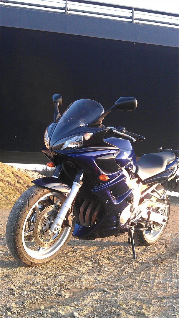 Yamaha FZ6S [Solgt] billede 9