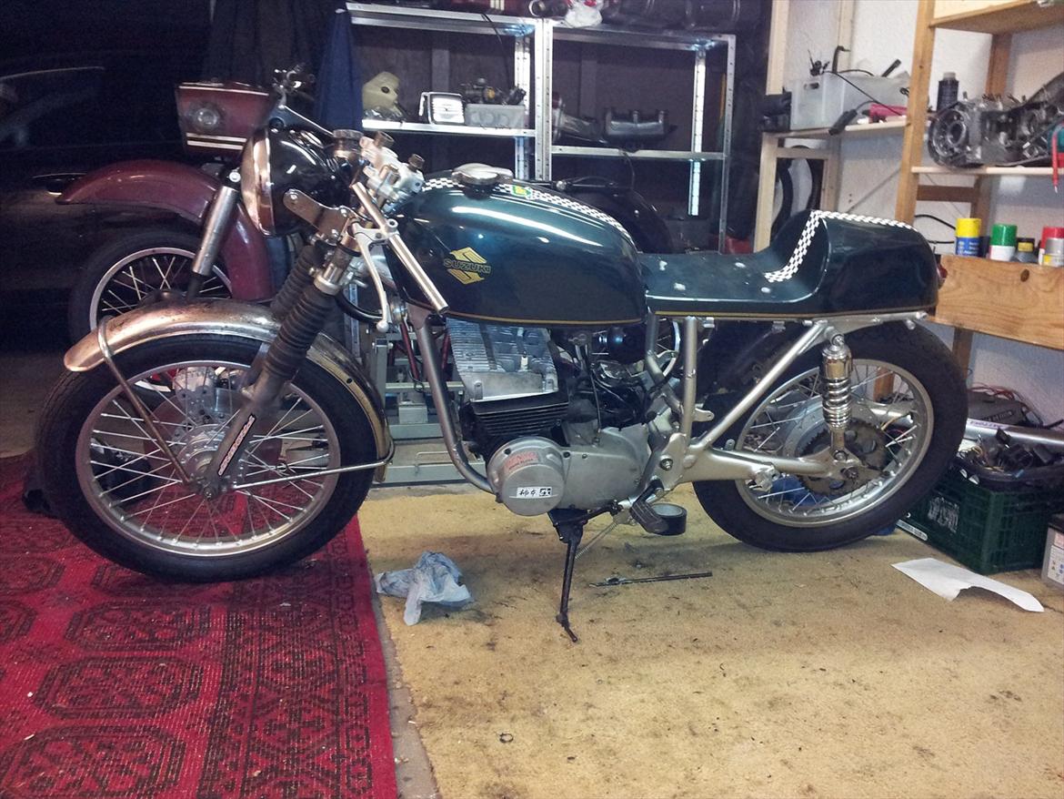 Suzuki GT380  [Tidl. motorcykel] billede 1