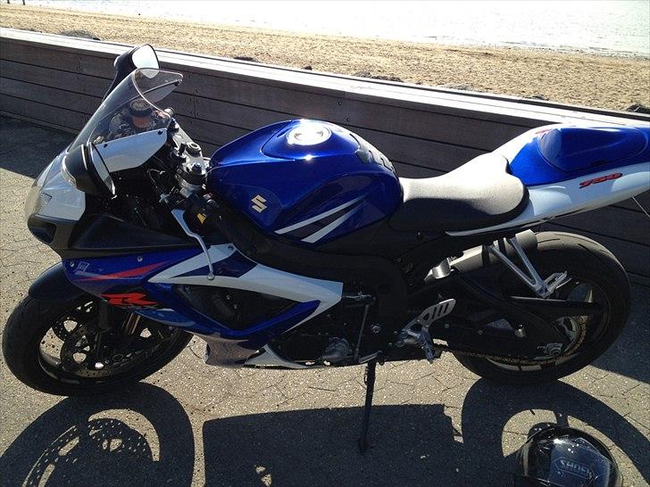 Suzuki GSXR 750 billede 1