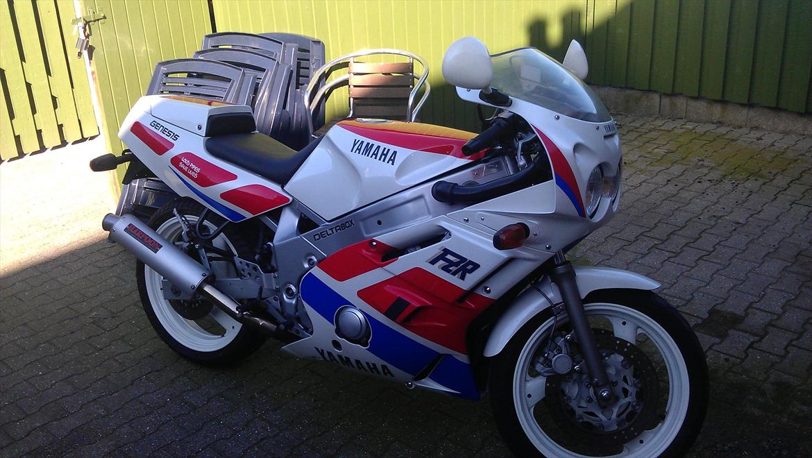 Yamaha FZR 600 Genesis billede 2