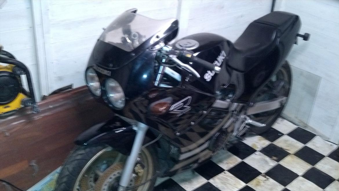 Suzuki gsx-r250 billede 1