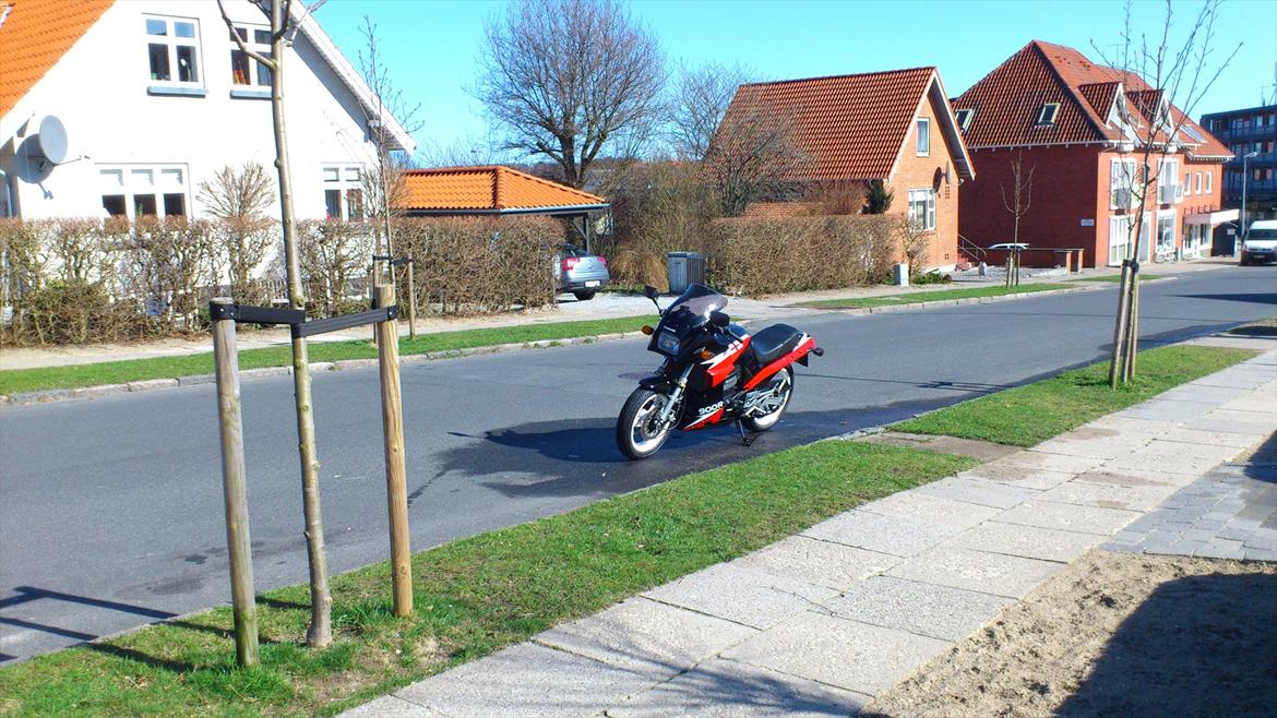 Kawasaki GPz 900R (Ninja) billede 2