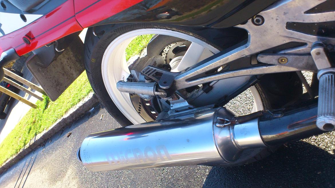 Kawasaki GPz 900R (Ninja) billede 11