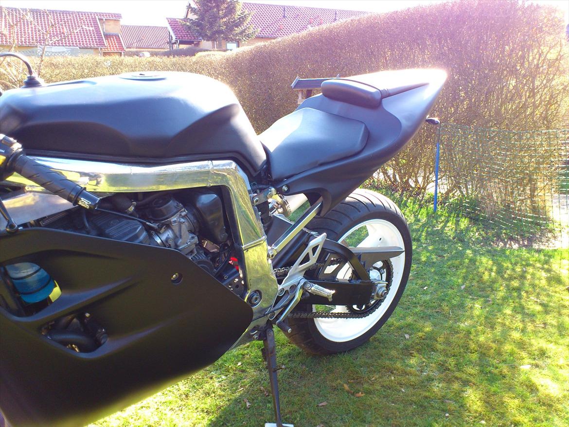 Suzuki Gsxr 750 billede 9