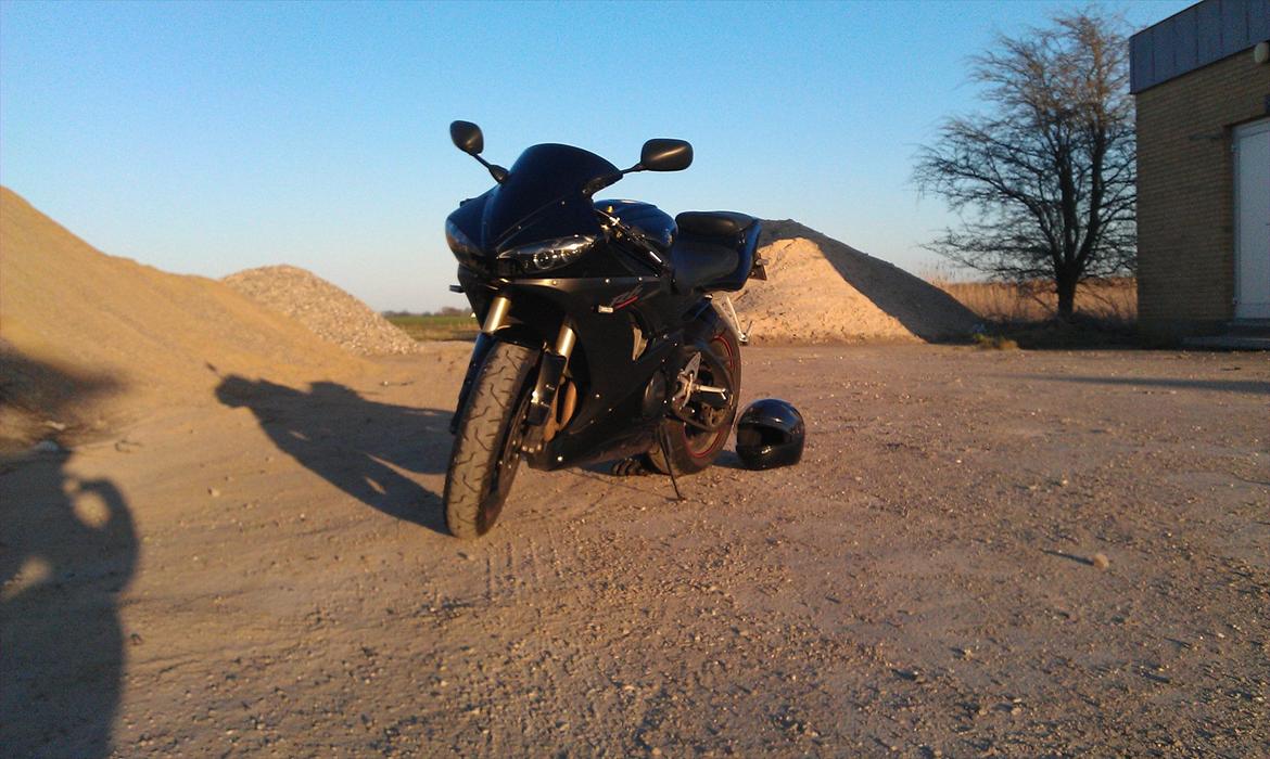 Yamaha R6 billede 5