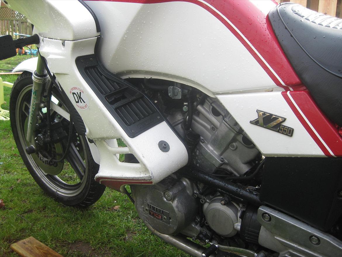 Yamaha xz550 - Fin lille detalje med varme ved føderne. billede 5