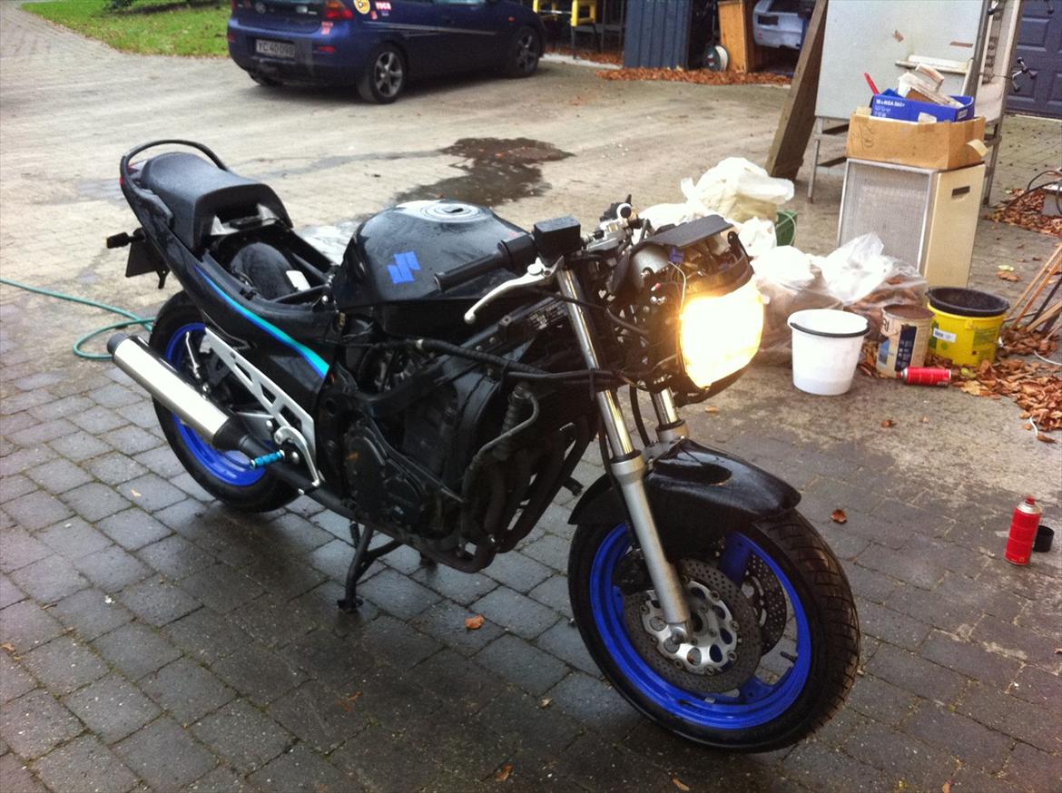 Suzuki GSX 600 F - SOLGT billede 4