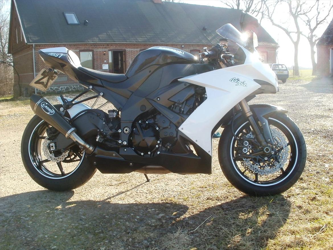 Kawasaki ZX10 R billede 2