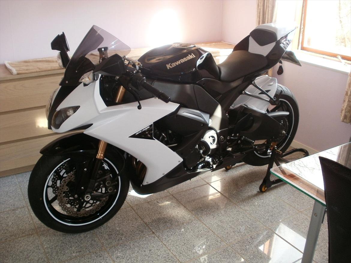 Kawasaki ZX10 R billede 8