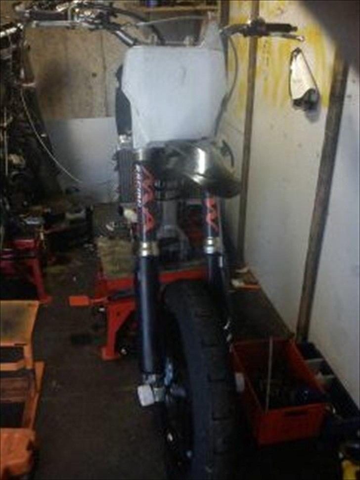 Honda CRF 250 - skrider fremad med projektet billede 7