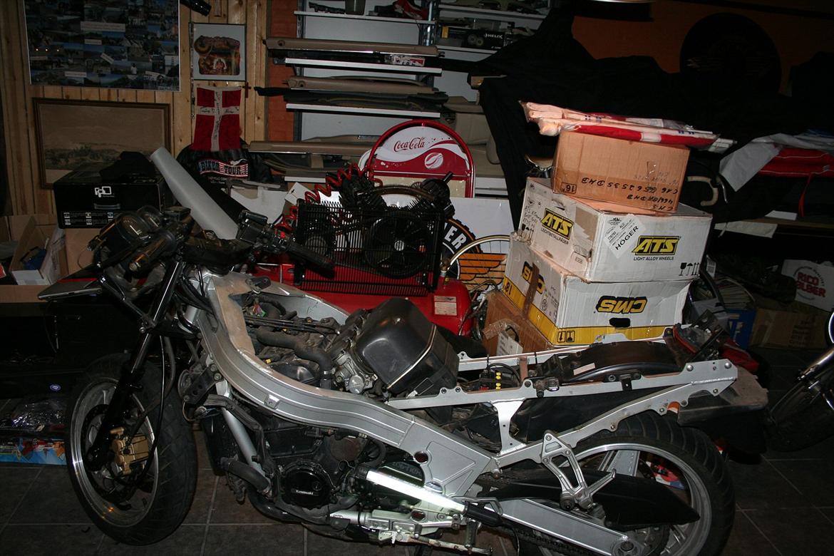 Kawasaki ZX10 billede 3