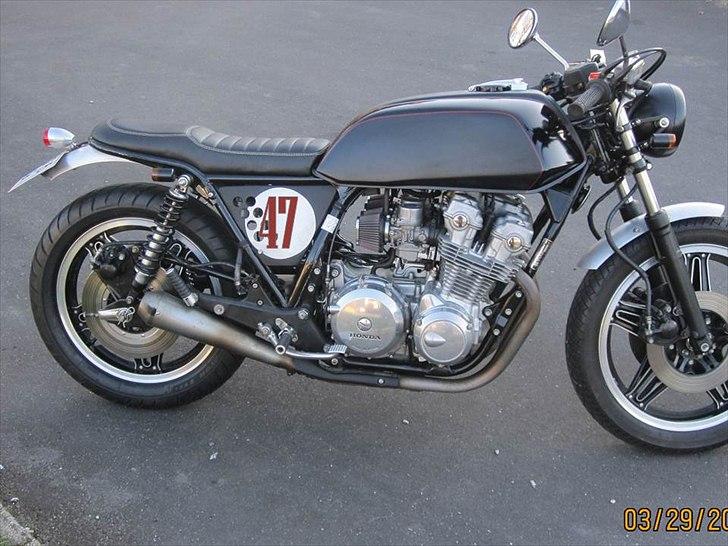 Honda CB 750 DOHC FA - sideskjold med oplæg til tallet og ny lygte billede 5