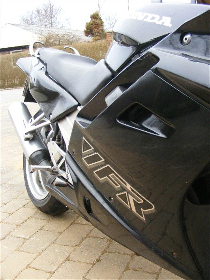 Honda VFR750F RC36 billede 8