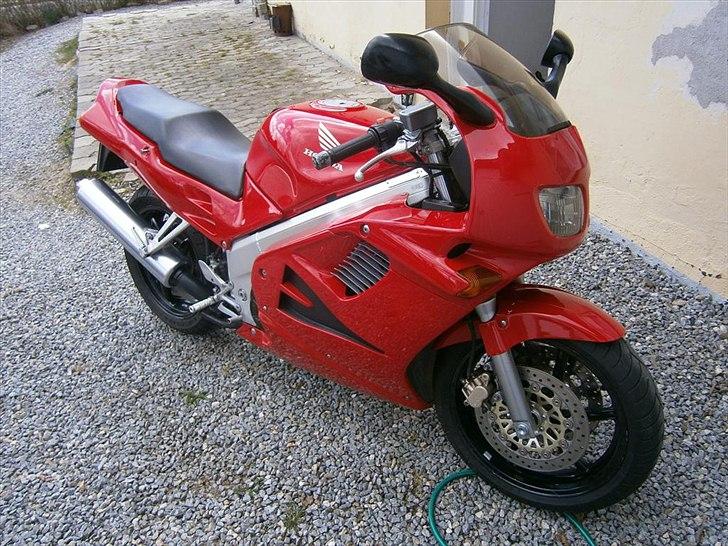 Honda VFR 750 RC36 billede 3